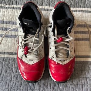 Nike Air Jordan size 5Y. Gently used.